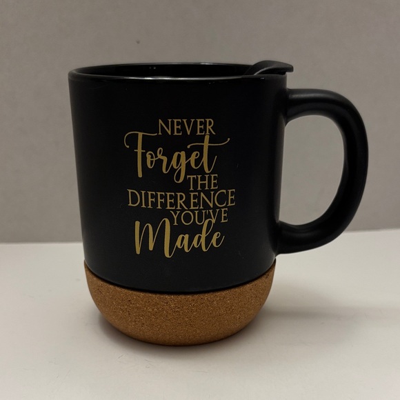 Other - 💕5/25💕Black and Gold Inspirational Mug with Lid and Cork Base